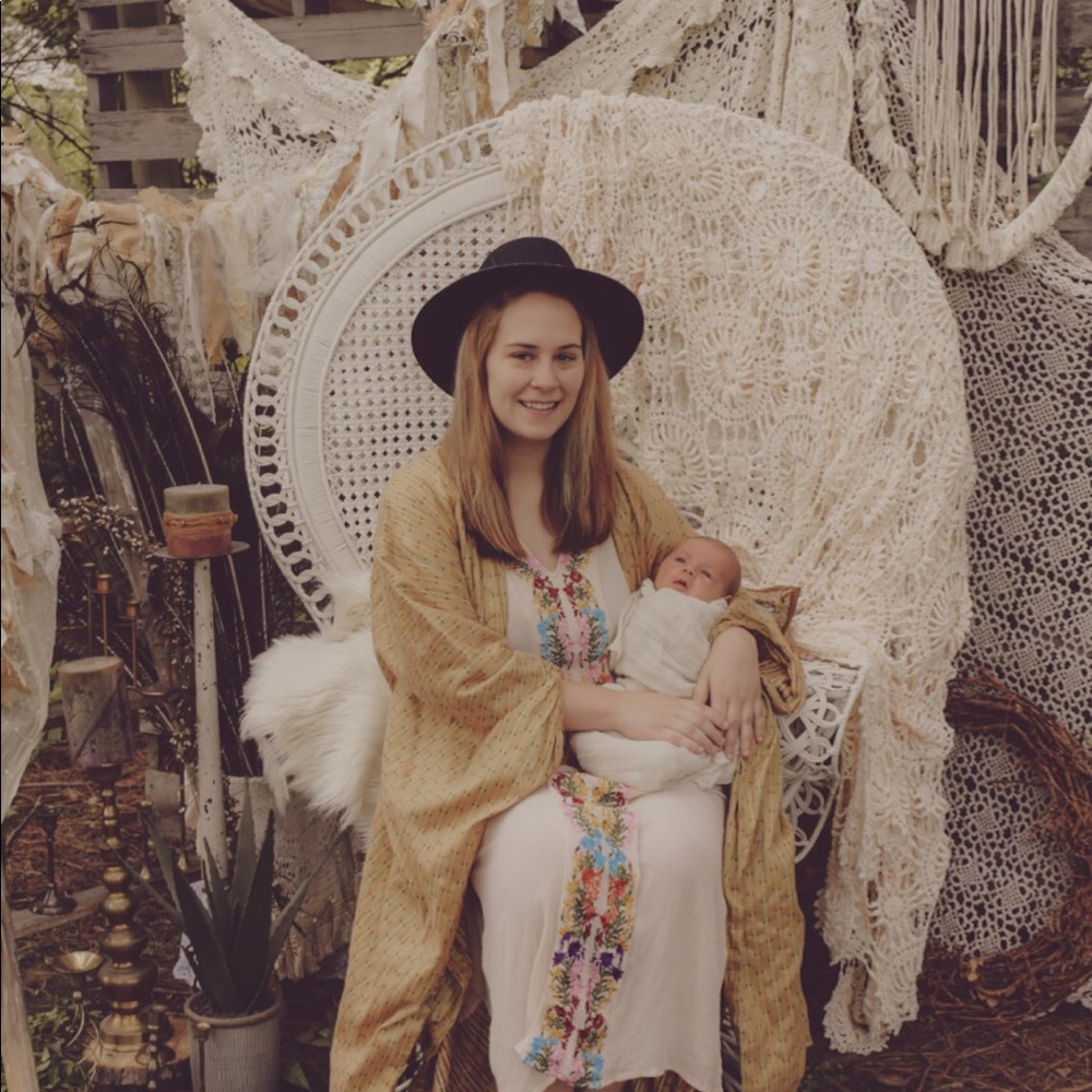 Meet your Posher, Canaan